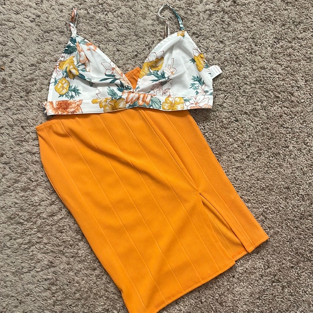 PrettyLittleThing Bra Top (Size 6) and Skirt (Size 4)